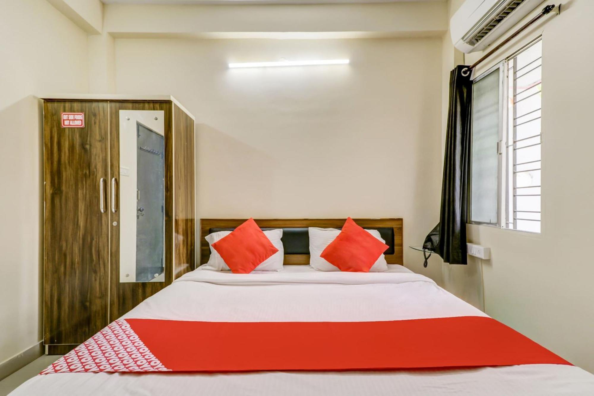 Hotel O The Crown Inn Нагпур Екстериор снимка