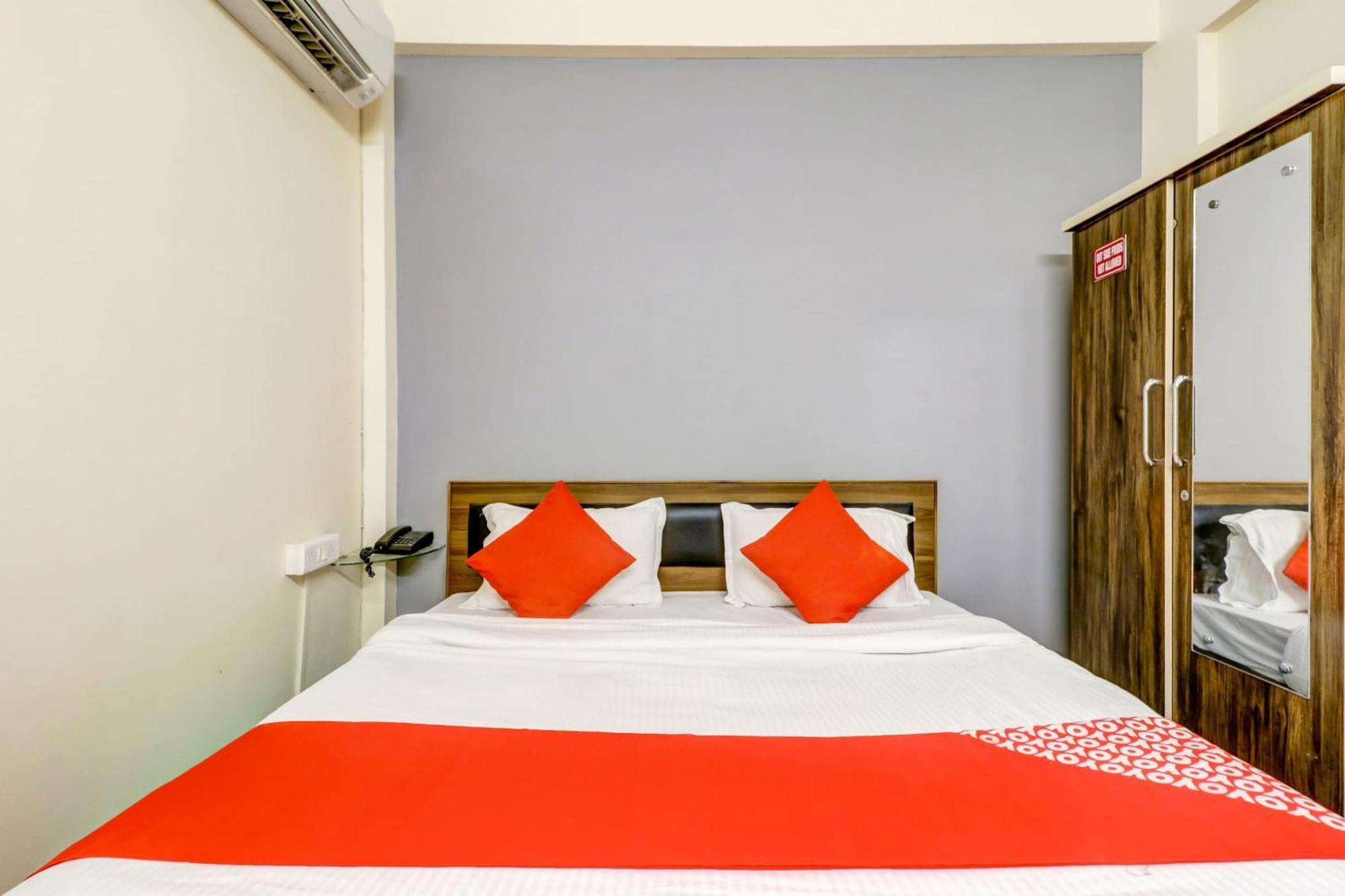 Hotel O The Crown Inn Нагпур Екстериор снимка